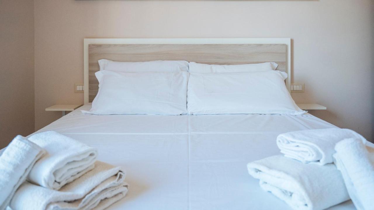 Maison Olga - Incantevole Nuovo Trilocale Vista Mare Con Parcheggio ボルゲット・サント・スピーリト エクステリア 写真