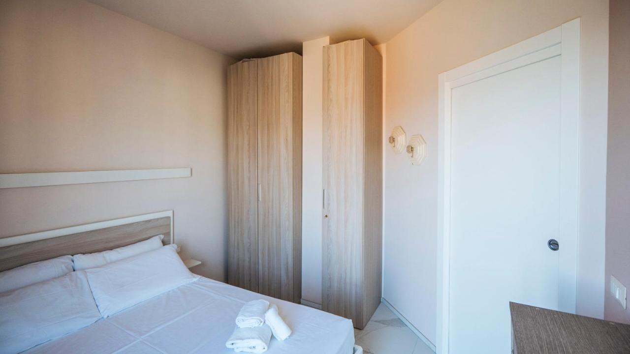 Maison Olga - Incantevole Nuovo Trilocale Vista Mare Con Parcheggio ボルゲット・サント・スピーリト エクステリア 写真