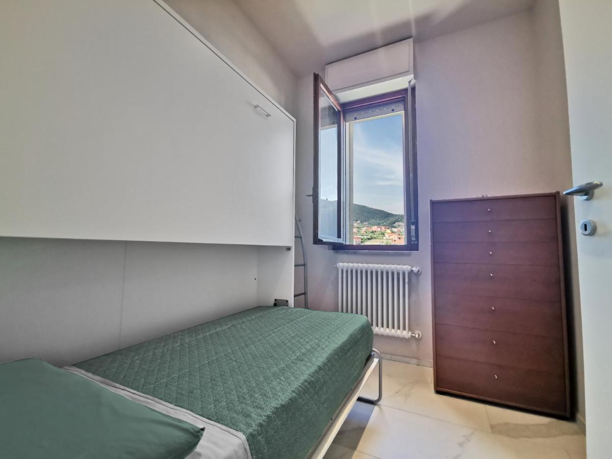 Maison Olga - Incantevole Nuovo Trilocale Vista Mare Con Parcheggio ボルゲット・サント・スピーリト エクステリア 写真